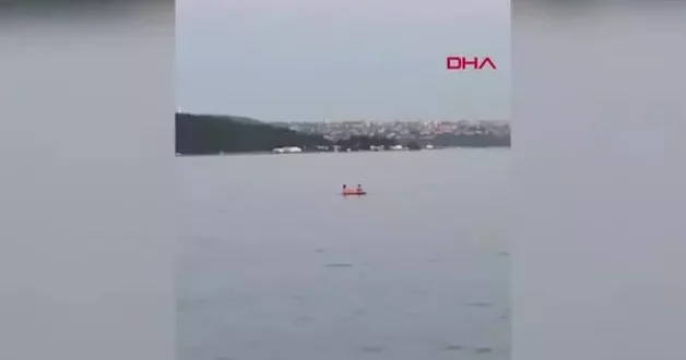 Denizde sürüklenen çocuklar son anda farkedildi