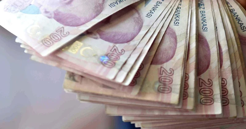 Milyonlarca vatandaş merakla bekliyordu! En düşük emekli ve memur maaşı ne kadar olacak?