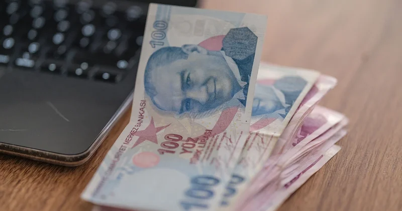 İzmir Büyükşehir Belediyesi nde en düşük maaş ne kadar oldu?