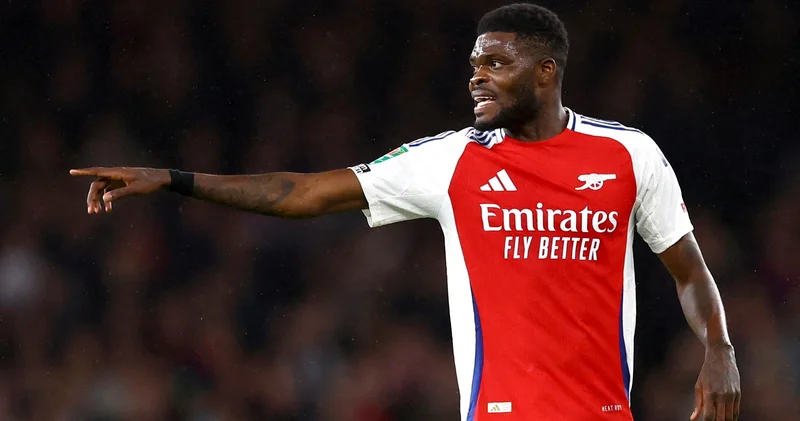 Arsenal le sözleşmesi biten yıldız futbolcu 3 kadına 5 kez tecavüz etmekle suçlanıyor