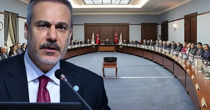Günler sonra ortaya çıktı! İşte Bakan Fidan konuşurken MKYK üyelerinin telefonlarına giden mesaj