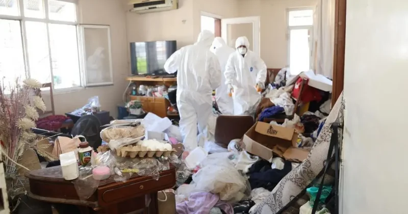 Mersin de çöp ev üçüncü kez temizlendi, 6 ton çöp çıktı