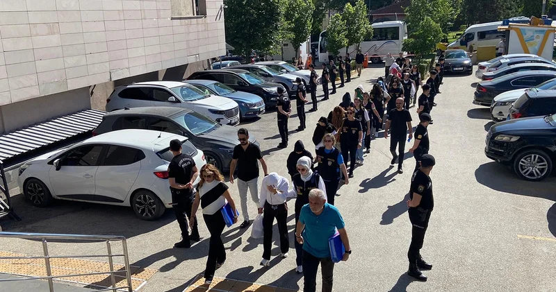 Eskişehir de masaj salonlarına fuhuş operasyonu: 19 kişi gözaltına alındı
