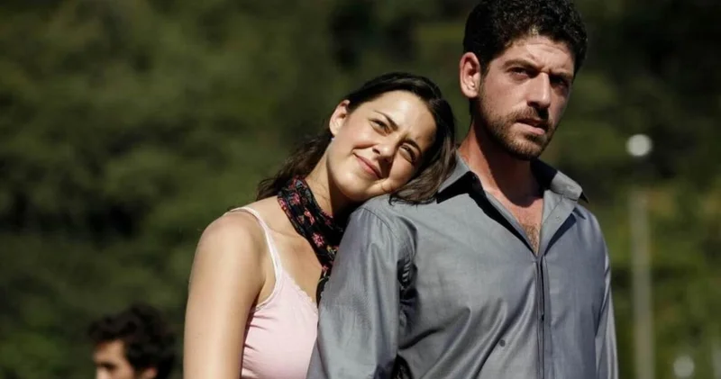 Gözyaşına ve tebessüme hazır olun... Türk Sineması nın kalbe dokunan birbirinden romantik 10 aşk filmi!