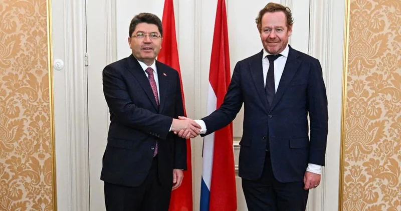 Adalet Bakanı Tunç, Hollandalı mevkidaşı Van Weel ile bir araya geldi