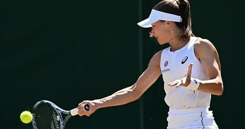 Zeynep Sönmez Wimbledon da çiftlerde ikinci turda elendi