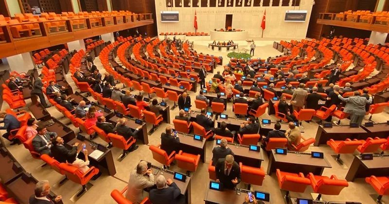 Meclis te zehirlenme şüphesi panik yarattı! 100 ün üzerinde vekil ve personel hastanelik oldu Sözcü Gazetesi