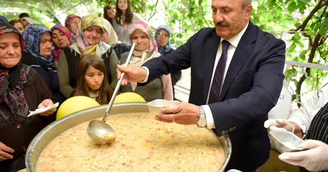 Taşköprü de 2 bin 500 kişiye aşure ikram edildi Kastamonu Haberleri