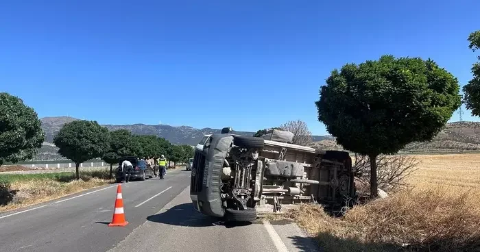 Gaziantep te trafik kazası sonrası arbede: 4 ü jandarma personeli 9 kişi yaralandı