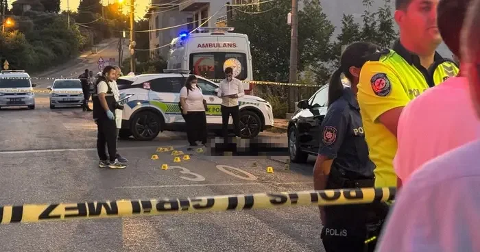 Kocaeli de çifte cinayet: Baba oğul sokak ortasında öldürüldü! Katil zanlısının 6 ay önce Dolandırıldım diyerek şikayetçi olduğu ortaya çıktı