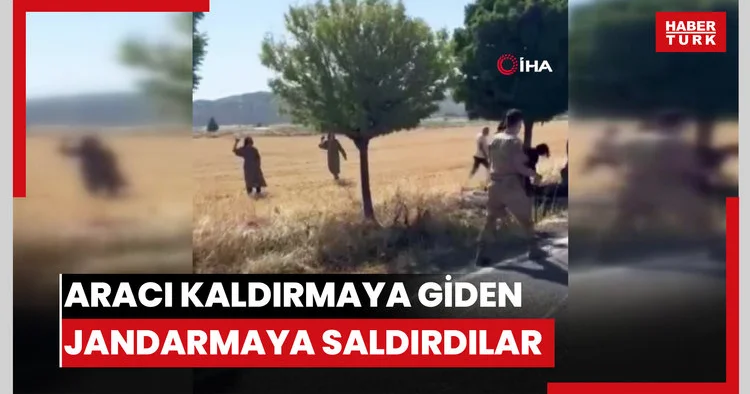 Gaziantep te kaza yapan aracı kaldırmaya giden jandarmaya saldırdılar