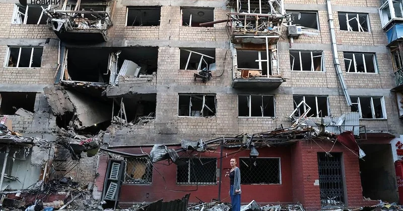 Rusya, Ukrayna daki Polonya büyükelçiliğini vurdu Sözcü Gazetesi