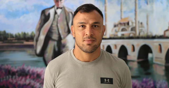 Kırkpınar ın en yaşlı başpehlivanı Osman Aynur, dualı çayırı bırakmak istemiyor Edirne Haberleri