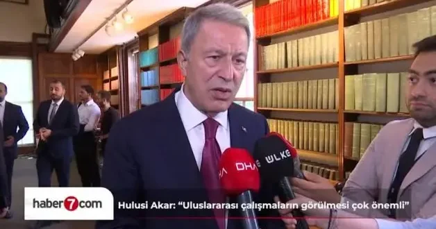 Boğaziçi Lecture Konferansı’na Akar ve Wallace katıldı