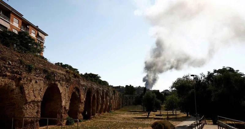 İtalya nın başkenti Roma da peş peşe patlamalar: Çok sayıda yaralı var!