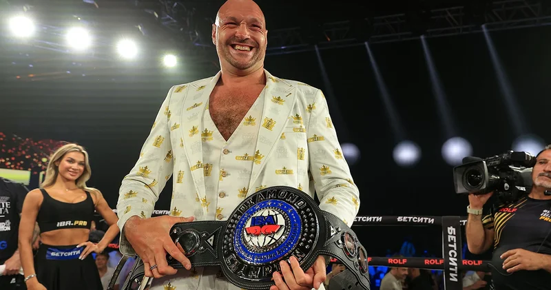 Tyson Fury den ringlere geri dönüş sinyali