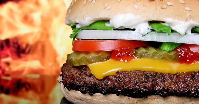 Bodrum da 5 bin TL’lik hamburger olay oldu! Ünlü şeften açıklama geldi