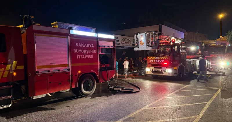 Faciaya ramak kalmış! 4 dükkan felaketi yaşadı
