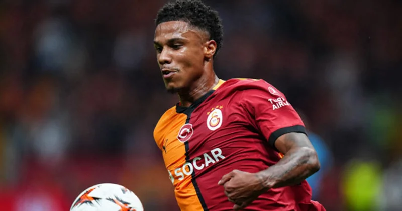 Galatasaray Ismail Jakobs u bonservisiyle kadrosuna kattığını TFF ye bildirdi!