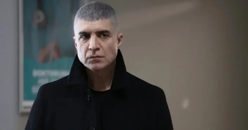 Özcan Deniz sahnede patladı: Canımı en yakınım yaktı!