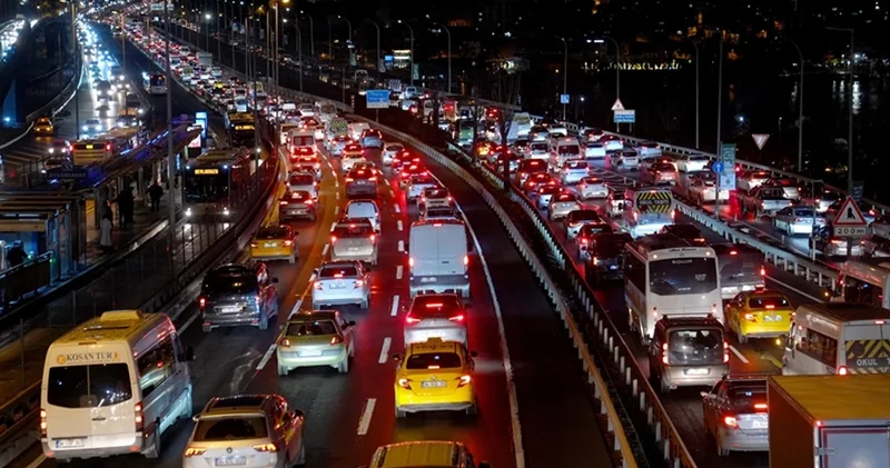 İstanbul trafiğine yeni uygulama! Öncelik o araçların olacak