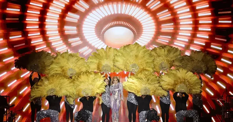 Jennifer Lopez, dünya turnesi kapsamında Sharm El Sheikh te sahne aldı