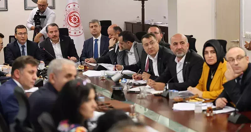 Eğitim hizmet kolu toplu sözleşme tekliflerinin ön müzakere süreci tamamlandı