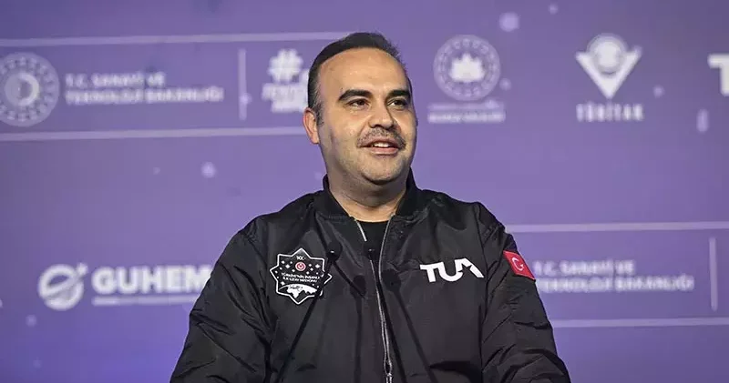 Bakan Kacır dan TÜBİTAK Gökyüzü Gözlem Etkinliği ne davet