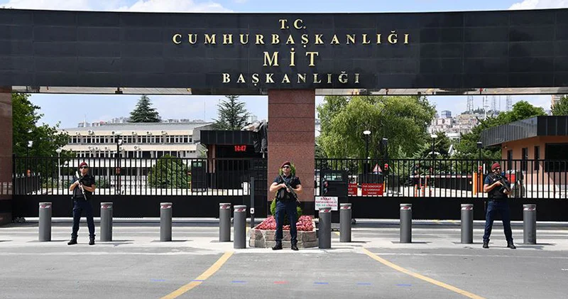 Abdulkadir Selvi: MİT, PKK nın elindeki iki görevlisini getirdi