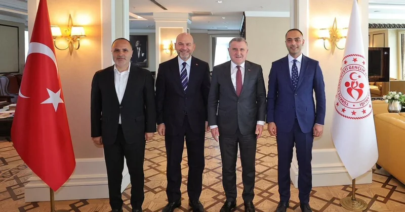Soylu, AKP’li başkan vekilini alıp bakan bakan dolaştırdı Sözcü Gazetesi