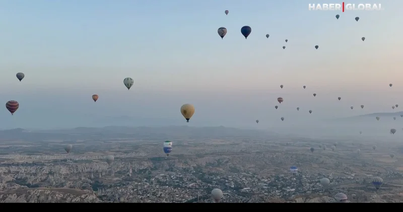 Gün aydınlanırken göğe yükseliyorlar: Sıcak hava balonları bu kez Kültür Yolu Festivali nde havalandı