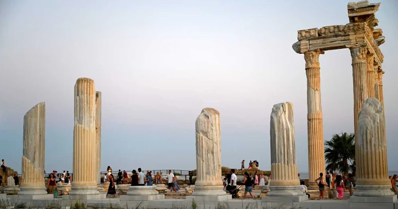 Antalya dan günlük ziyaretçi rekoru Turizm Haberleri