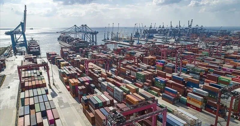 Türk lirasıyla dış ticaret 8 ayda rekor seviyeye ulaştı