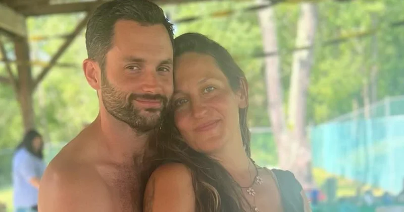 Penn Badgley ile Domino Kirke nin ikiz bebekleri dünyaya geldi Magazin haberleri