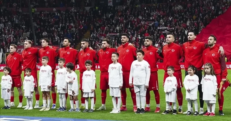 GÜRCİSTAN TÜRKİYE CANLI A Milli Futbol Takımı, Gürcistan a konuk oluyor! Montella nın 11 i belli oldu...