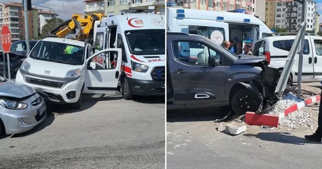 Üç aracın karıştığı kavşak kazasında iki kişi yaralandı Çorum Haberleri