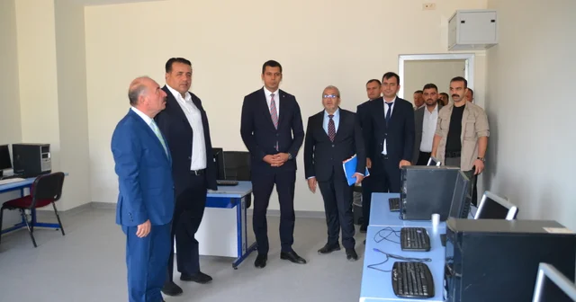 Vali Çalgan, Kargı Cumhuriyet İlkokulu nu inceledi Çorum Haberleri