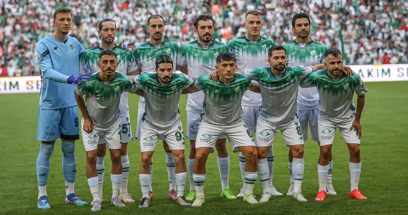 Bursaspor kupada tur biletini 7 golle aldı