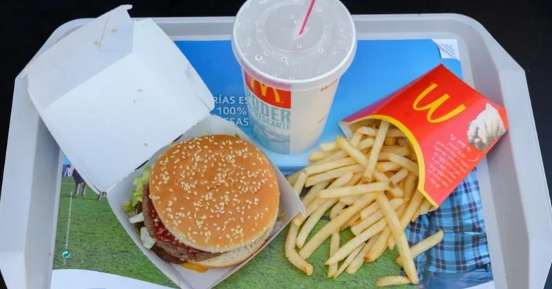 McDonald s tan dengeleri sarsan karar: Restoran grubundan çıkıyor Sözcü Gazetesi