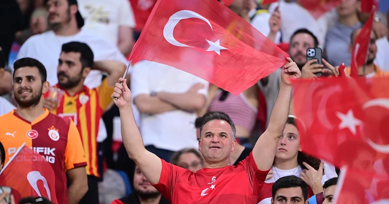 Türk taraftarlar, Gürcistan da milli takımı yalnız bırakmadı
