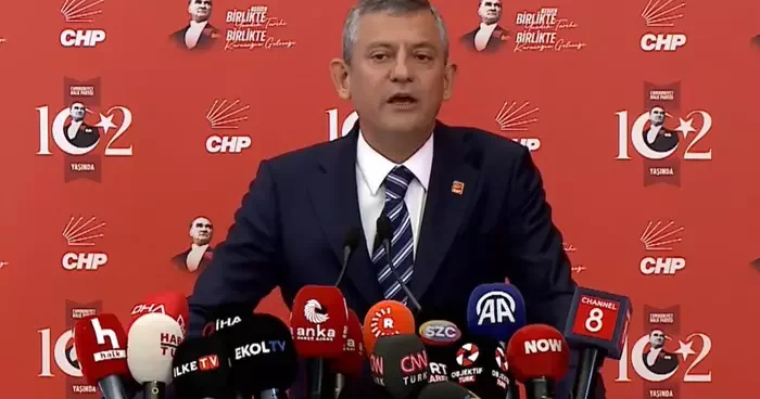 Özgür Özel in kurultay davası çıkışı: İsterse CHP ye kayyum atasınlar diyerek rest çekti!