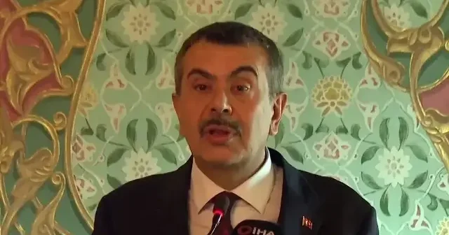 Bakan Tekin uluslararası yardım kuruluşlarını eleştirerek anlattı: Evrensel hakları koruyan bir eğitim müfredatı oluşturmalıyız VİDEO İZLE