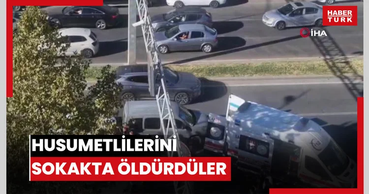 Mahalleden gönderdikleri husumetlilerini sokakta öldürdüler