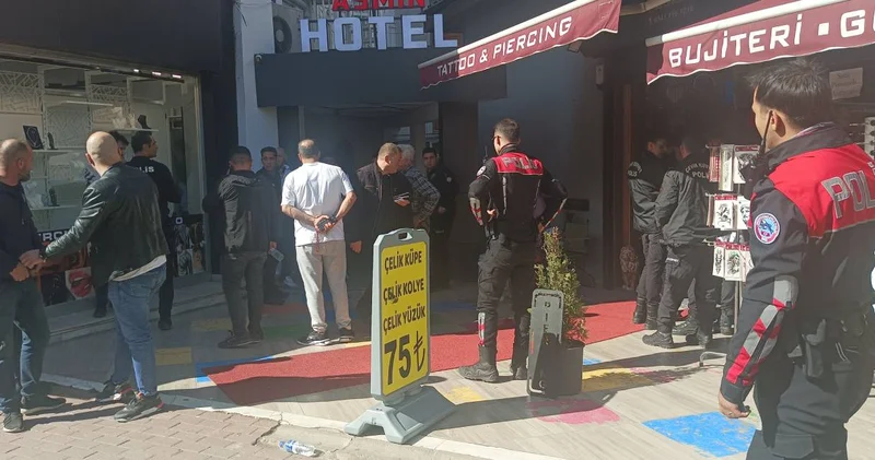 Dövmecilerin müşteri kapma kavgasında 4 yaralı
