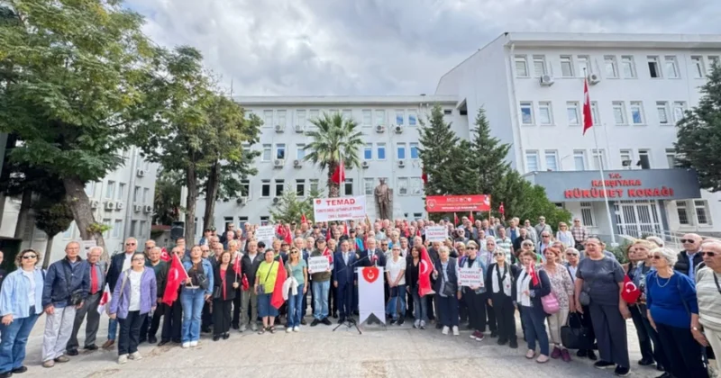 İzmir de TEMAD üyeleri, tazminat ve özlük hakları için açıklama yaptı Sözcü Gazetesi