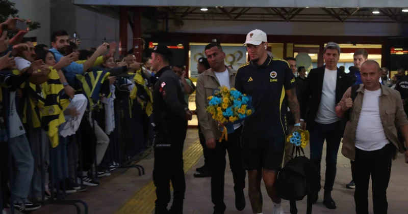 Fenerbahçe kafilesine Samsun da coşkulu karşılama