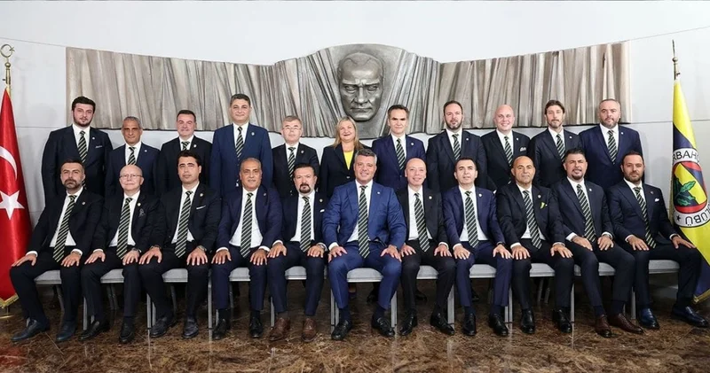 Fenerbahçe de kritik toplantı: Yöneticilerin görevleri belli oldu