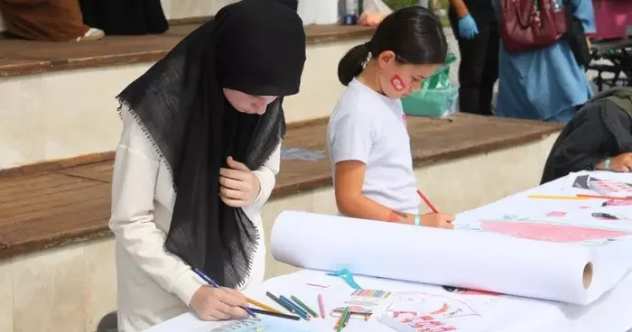 Fethiye’de çocuklar Filistinli akranları için resim çizdi