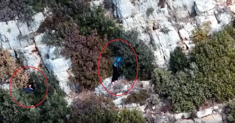 Dronla tespit edilen 9 kaçak avcı yakalandı