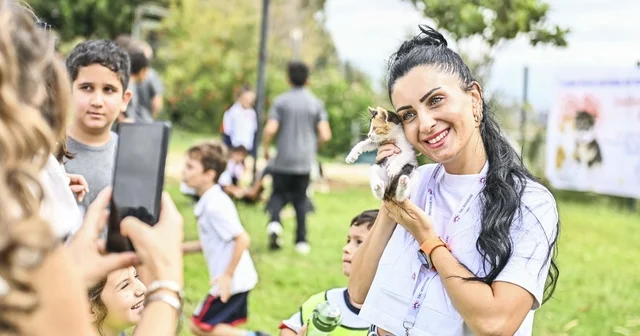 Muratpaşa da öğrenciler, hayvan barınağını ziyaret etti Antalya Haberleri